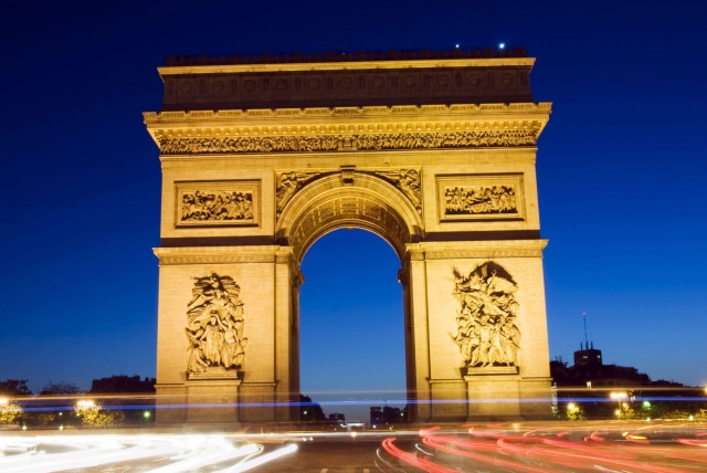 Paryż stawia na wodorowe taksówki 