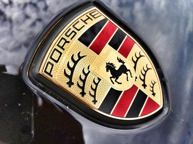 Porsche chce mieć 100 punktów szybkiego ładowania 
