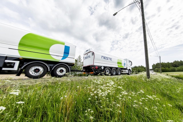 Neste ma kontrakty na rosyjską ropę do końca roku 