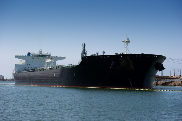 Stany Zjednoczone wysyłają ropę z rezerwy strategicznej do Europy tankowcami