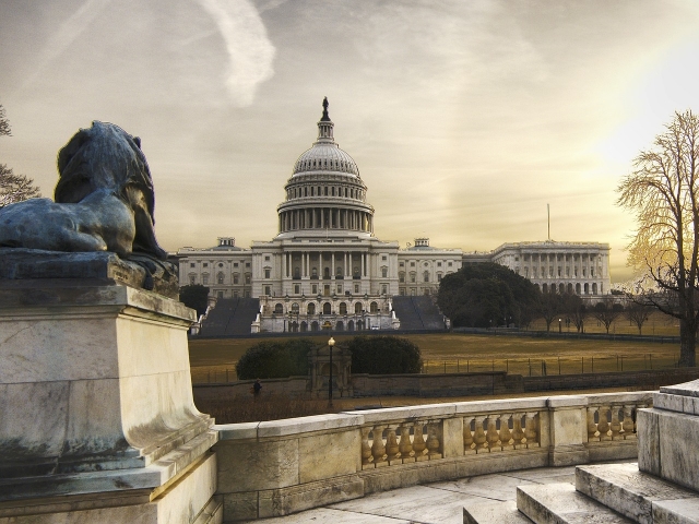 Kongres USA zawiesi federalny podatek na paliwa? Kongres USA zawiesi federalny podatek na paliwa?