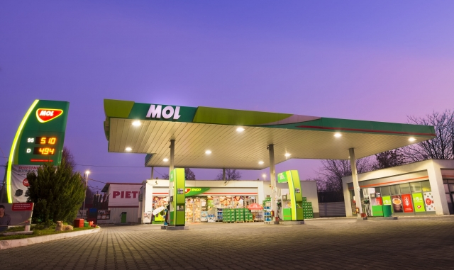 MOL ogranicza możliwości tankowania MOL ogranicza możliwości tankowania