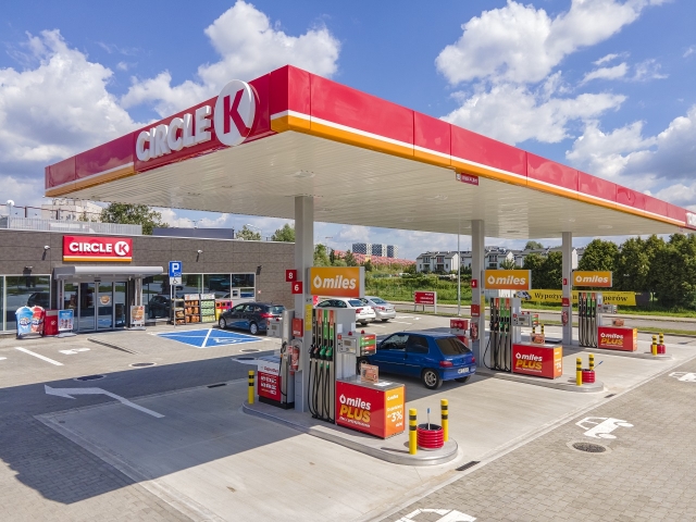 Jeszcze w tym roku w Polsce będzie ponad 400 stacji Circle K Jeszcze w tym roku w Polsce będzie ponad 400 stacji Circle K