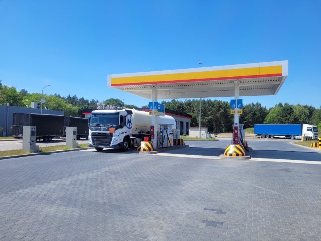  Samat rozszerza swoją flotę o ciągniki zasilane LNG, które posłużą do dystrybucji paliw na stacjach Shell