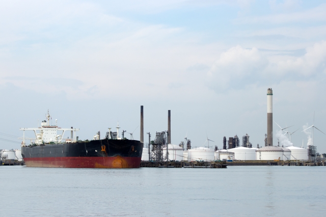 Sankcje wobec Rosji mogą wpłynąć na transport ropy przez Cieśniny Duńskie