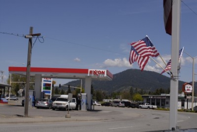 Ceny benzyny w USA spadły do poziomów z marca