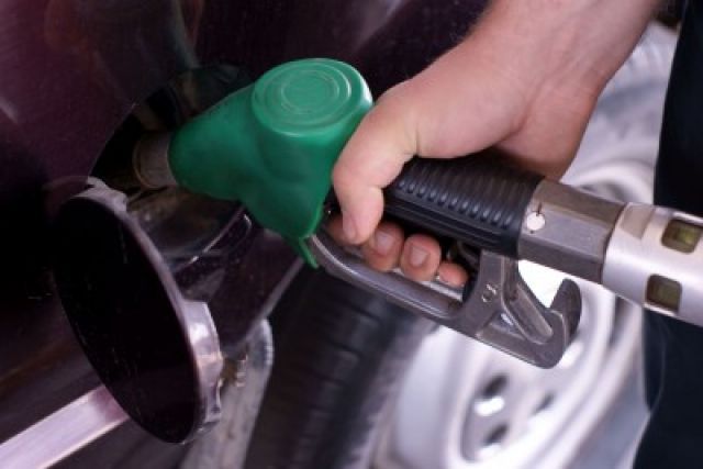 e-petrol.pl: diesel znowu tańszy