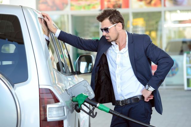 e-petrol.pl: co z cenami podczas długiego weekendu? e-petrol.pl: co z cenami podczas długiego weekendu?