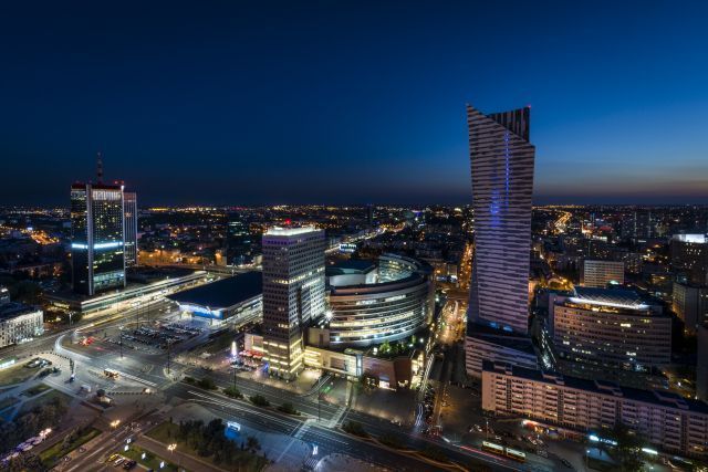 Warszawa podpisała umowę na 12 sztuk autobusów elektrycznych