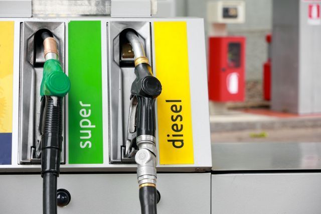 e-petrol.pl: do połowy marca ceny paliw będą stabilne