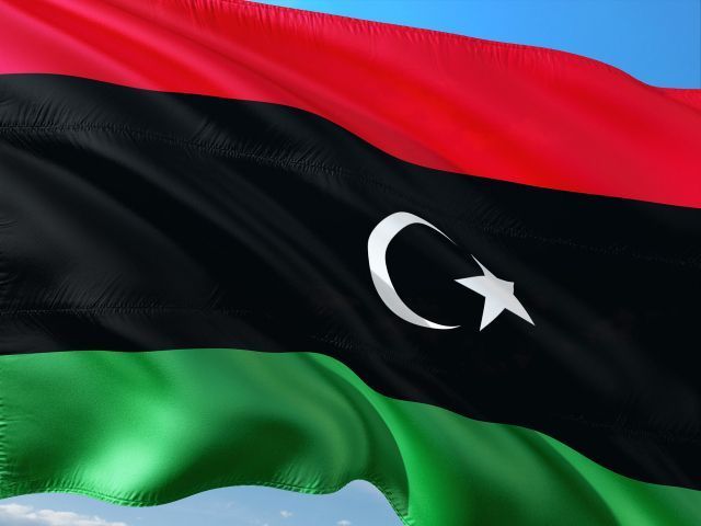 Libia zawiera umowy z zagranicznymi firmami naftowymi