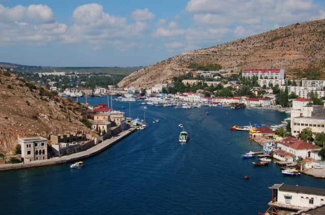 Ograniczenia w sprzedaży paliw na Krymie
