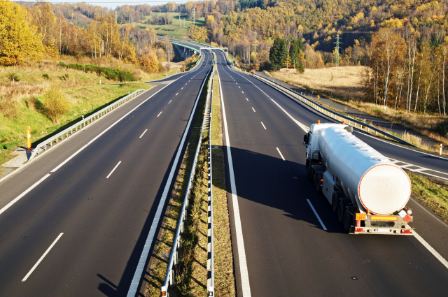 E-petrol.pl: rekordowo drogie tankowanie