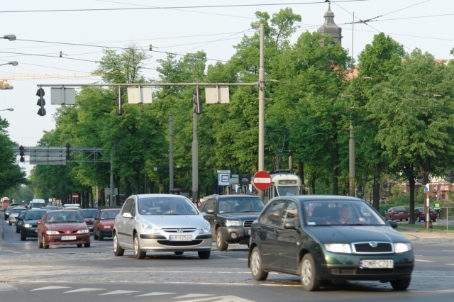 e-petrol.pl: wyższe temperatury, niższe ceny