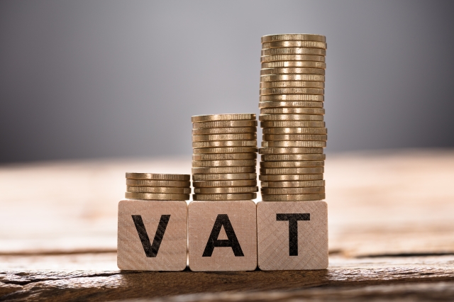 Co się stanie, kiedy podatnik zostaje wykreślony z rejestru VAT? Jakie konsekwencje w branży paliw niesie wystawienie faktury na takiego podatnika?